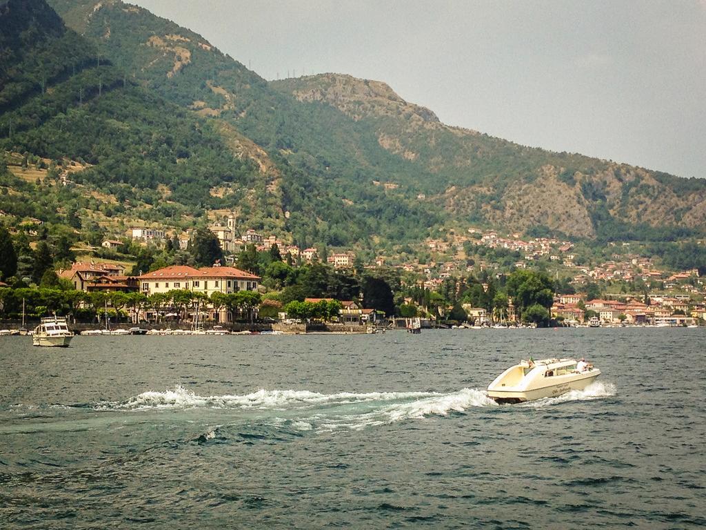 La Casa Di Celeste Ossuccio الغرفة الصورة